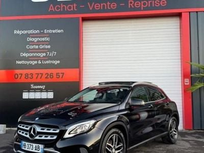 Mercedes GLA220