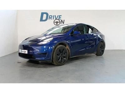 Bleu Occasion 2023 Tesla Model Y Standard Range SUV | 32 990 € (Prix assez cher)