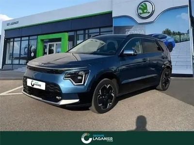 Bleu, (m4b) mineral blue Occasion 2023 Kia e-Niro SUV | 27 990 € (Prix juste)