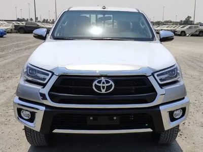 occasion Toyota HiLux GLX SR5 4WD V4 2.7L VVTI 166ch