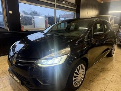 Noir Occasion 2017 Renault Clio IV Intens Berline | 7 490 € (Bon prix)