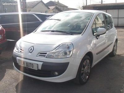 Occasion Renault Modus Night&Day 101 ch (74 kW) 2012 Blanc Monospace