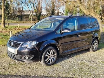 Noir Occasion 2009 VW Touran Monospace | 5 990 €