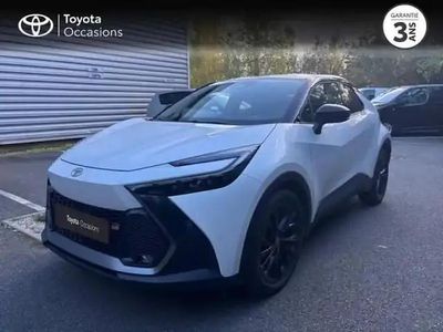 Blanc lunaire nacré biton Occasion 2025 Toyota C-HR Sport SUV | 40 990 €