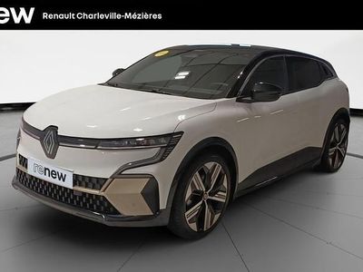 Blanc Occasion 2025 Renault Megane E-Tech Iconic Berline | 33 990 € (Prix cher)