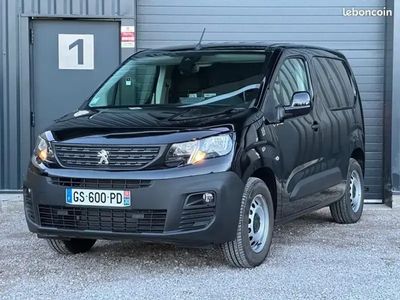 occasion Peugeot Partner e-800 kg Pack Asphalt Connect 3 places TVA