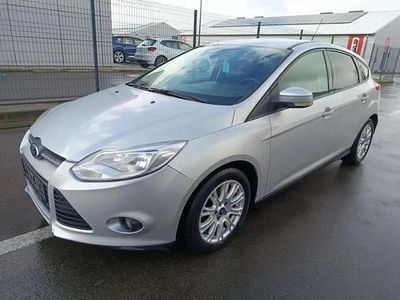 Occasion Ford Focus Trend 95 ch (69 kW) 2013 Gris Berline