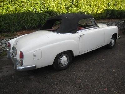 Occasion Mercedes 220 116 ch (85 kW) 1959 Blanc Cabriolet
