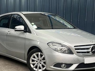 Mercedes B200