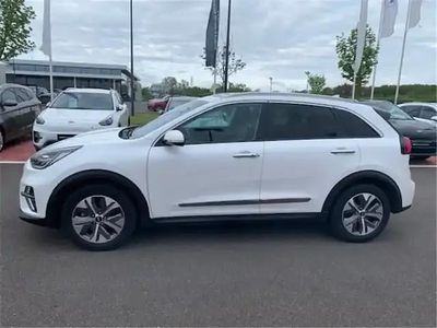 Blanc, métallisé, snow white pearl Occasion 2020 Kia e-Niro SUV | 21 950 €