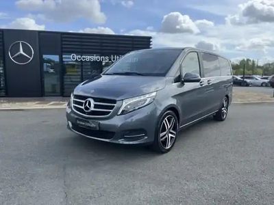 Gris foncé Occasion 2019 Mercedes V220 Avantgarde Monospace | 49 900 €