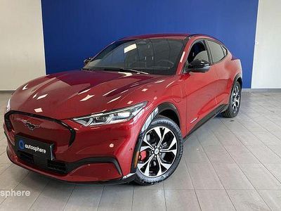 Rouge Occasion 2025 Ford Mustang Mach-E Extended Range SUV | 66 150 €