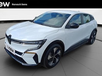 Blanc Occasion 2022 Renault Megane E-Tech Equilibre Berline | 21 940 € (Prix juste)