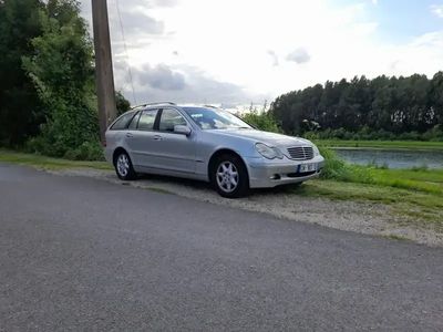 Mercedes C200