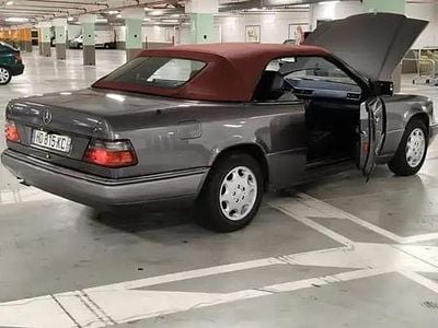Occasion 1995 Mercedes E200 Cabriolet | 13 500 €