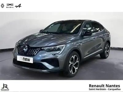 Gray m Occasion 2025 Renault Arkana Techno SUV | 28 995 € (Prix cher)