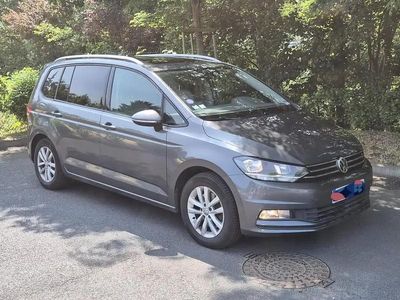 Gris Occasion 2016 VW Touran Monospace | 11 000 € (Prix assez cher)