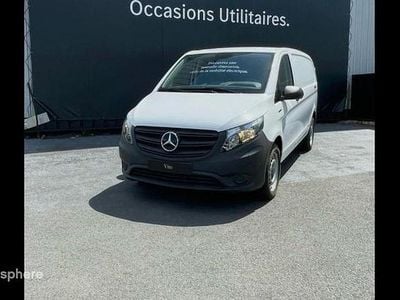 Blanc Occasion 2023 Mercedes Vito Van | 35 990 €