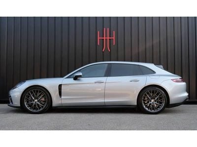 Porsche Panamera 4