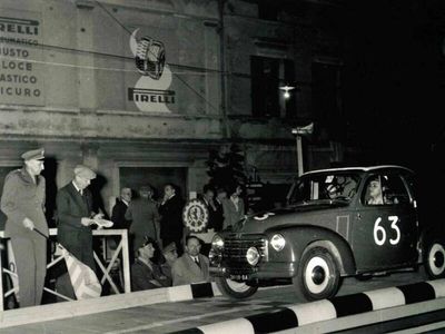 Vert Occasion 1951 Fiat 500C Cabriolet | 99 950 €