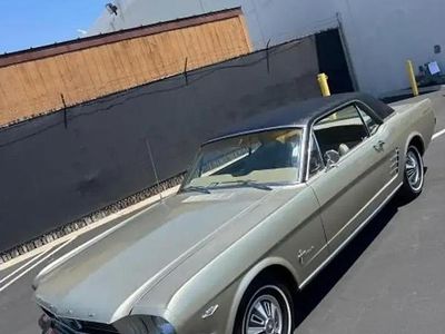 Vert Occasion 1966 Ford Mustang Coupé | 35 900 €