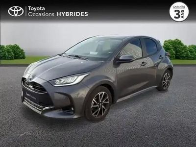 Occasion Toyota Yaris Hybrid Design 116 ch (85 kW) 2023 Gris atlas (m) Berline