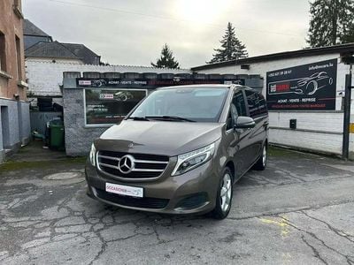 Mercedes V220