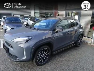 Gris météore/toit noir (m) Occasion 2025 Toyota Yaris Cross Sport SUV | 29 990 € (Prix assez cher)