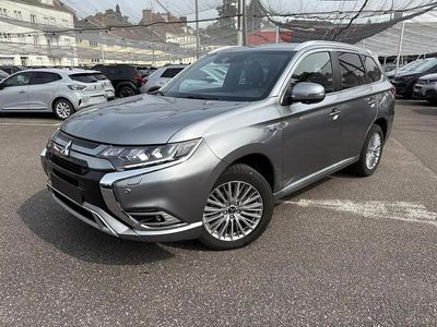 Gris Occasion 2020 Mitsubishi Outlander P-HEV Instyle SUV | 21 900 € (Prix assez cher)