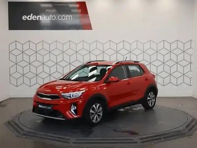 Rouge Occasion 2023 Kia Stonic Active SUV | 17 490 € (Prix juste)