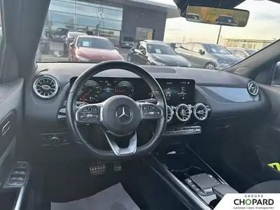 Kosmosblack met. Occasion 2020 Mercedes GLA200 SUV | 34 990 € (Prix juste)