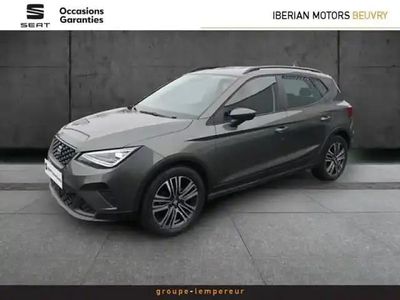 Gris falaise Occasion 2023 Seat Arona Copa SUV | 15 990 € (Prix juste)