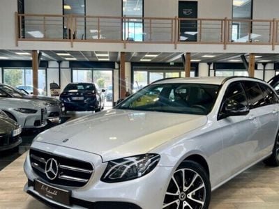 Mercedes V220