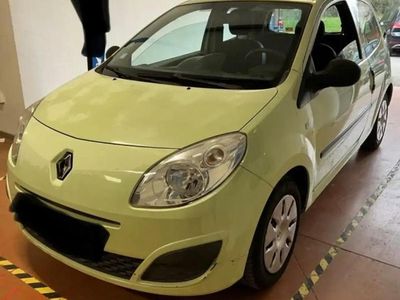 Jaune Occasion 2009 Renault Twingo Authentique Citadine | 5 890 € (Prix assez cher)