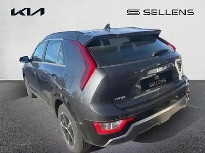 Gris Occasion 2024 Kia Niro Active SUV | 25 880 € (Bon prix)