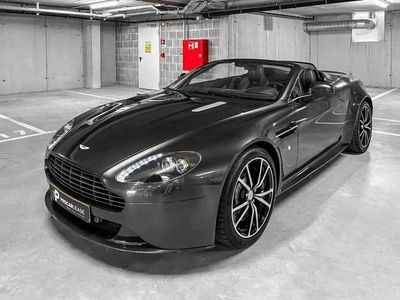 Gris Occasion 2015 Aston Martin V8 Vantage Cabriolet | 85 000 €