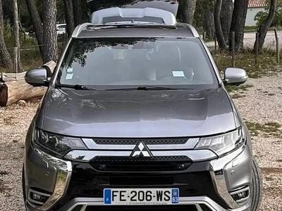 Occasion Mitsubishi Outlander Instyle 224 ch (164 kW) 2019 Gris SUV