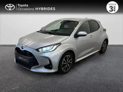Occasion Toyota Yaris Hybrid Design 116 ch (85 kW) 2023 Gris minéral (m) Berline