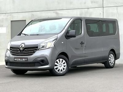 Gris Occasion 2016 Renault Trafic Monospace | 18 950 € (Prix cher)