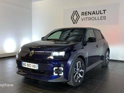 Bleu Nouvelle 2025 Renault 5 E-Tech Techno Berline | 28 999 € (Prix juste)