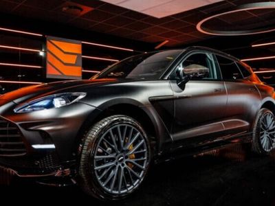 Aston Martin DBX 707