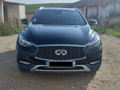 Noir Occasion 2017 Infiniti QX30 SUV | 19 800 €