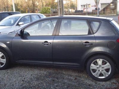 Gris Occasion 2008 Kia Ceed Active Citadine | 12 990 €