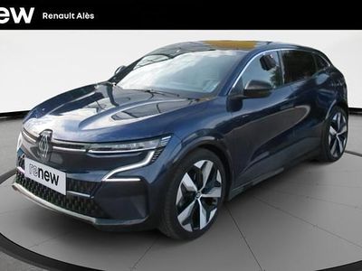 Bleu Occasion 2023 Renault Mégane Techno Berline | 23 990 € (Prix juste)