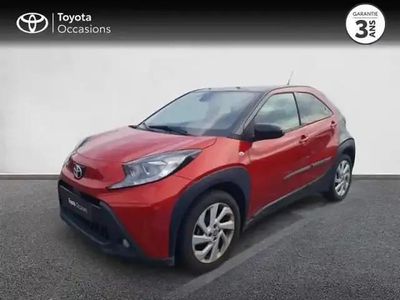 Biton rouge piment premium/toit noir Occasion 2023 Toyota Aygo X Design SUV | 16 480 € (Prix juste)