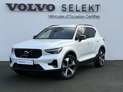 Blanc cristal metal Occasion 2025 Volvo XC40 SUV | 39 380 €