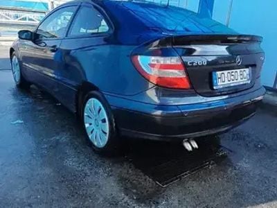 Mercedes C200