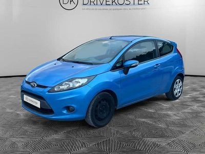 Bleu Occasion 2010 Ford Fiesta Ambiente Berline | 4 490 € (Prix juste)
