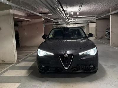 Occasion 2018 Alfa Romeo Stelvio Super SUV | 20 000 € (Bon prix)
