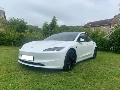 Blanc Occasion 2023 Tesla Model 3 Standard Range Plus Berline | 34 000 € (Prix juste)